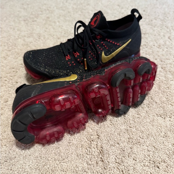 Nike Air VaporMax Flyknit 2 - Picture 2 of 5